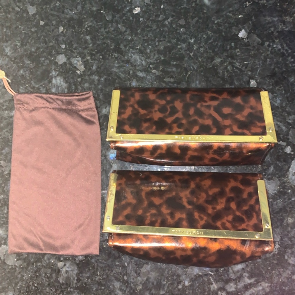 Bundle of 3 eyeglass/sunglass cases
2 TORY BURCH and 1 KATE SPADE case - Picture 2 of 14